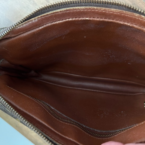 Louis Vuitton Vintage Monogram Trousse 23 Toiletry Bag - Picture 8 of 8